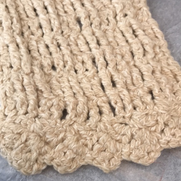 Brown knit Scarf - Picture 4 of 4